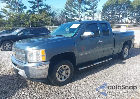 2013 Chevrolet Silverado 1500 Ls z USA, uszkodzony, nr VIN 1GCRCREA7DZ132002
